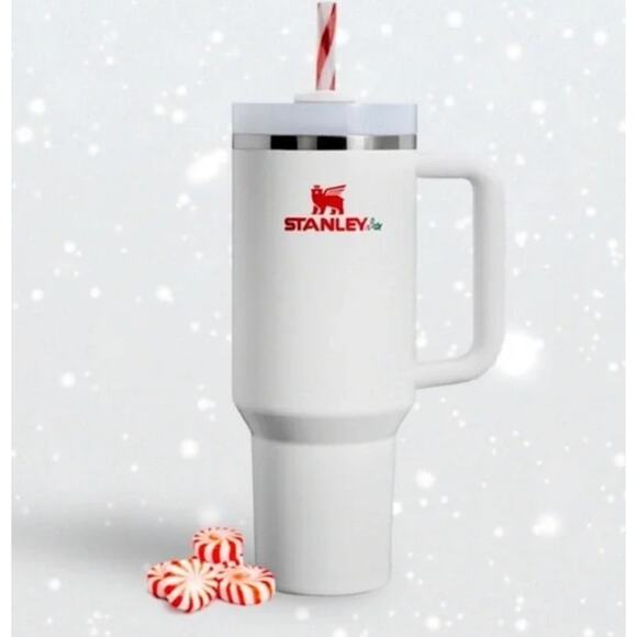 NEW Stanley The Quencher H2.0 Flowstate™ Tumbler | 40 OZ Mistletoe Twist White - Picture 1 of 8